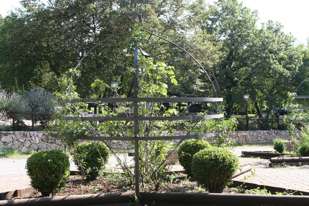 Agriturismo Mezzaluna Malchina Ngoại thất bức ảnh