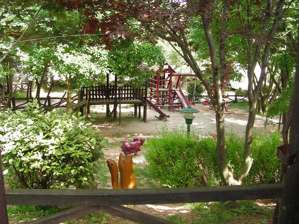 Agriturismo Mezzaluna Malchina Ngoại thất bức ảnh